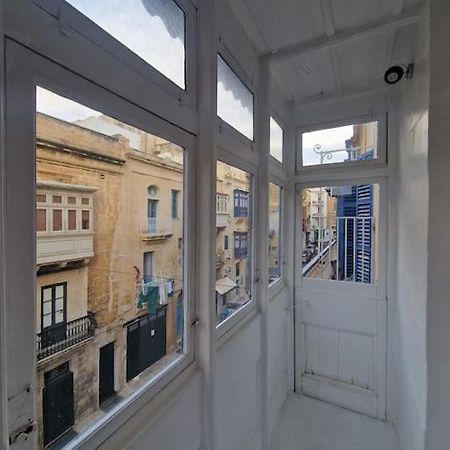 No 60, 2Nd Floor, Centrally Located, Fully Equipped Studio Apt Il-Furjana Exterior photo