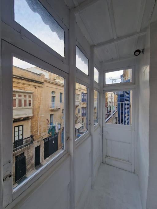 No 60, 2Nd Floor, Centrally Located, Fully Equipped Studio Apt Il-Furjana Exterior photo