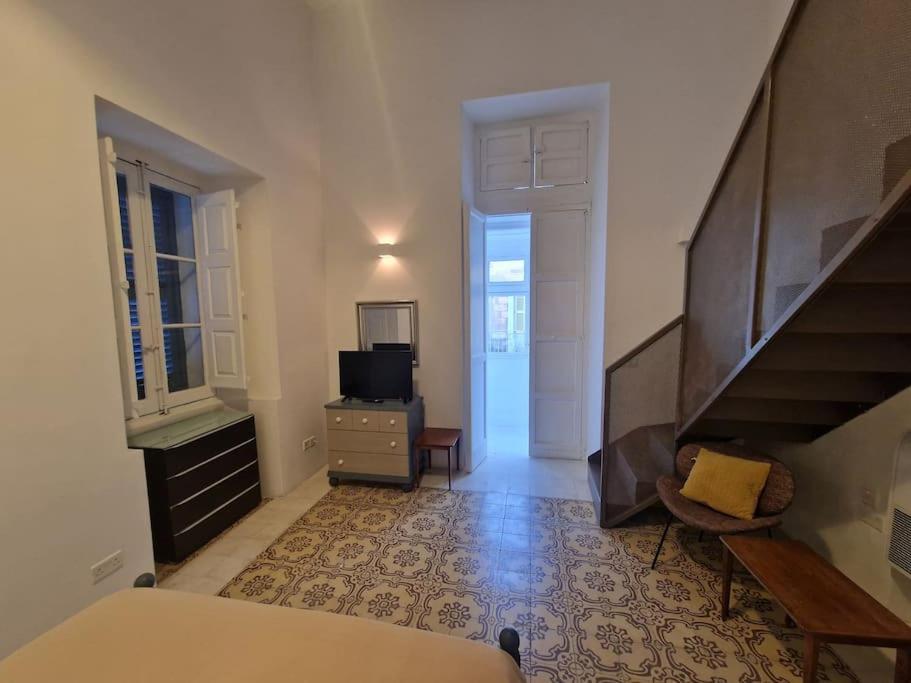 No 60, 2Nd Floor, Centrally Located, Fully Equipped Studio Apt Il-Furjana Exterior photo